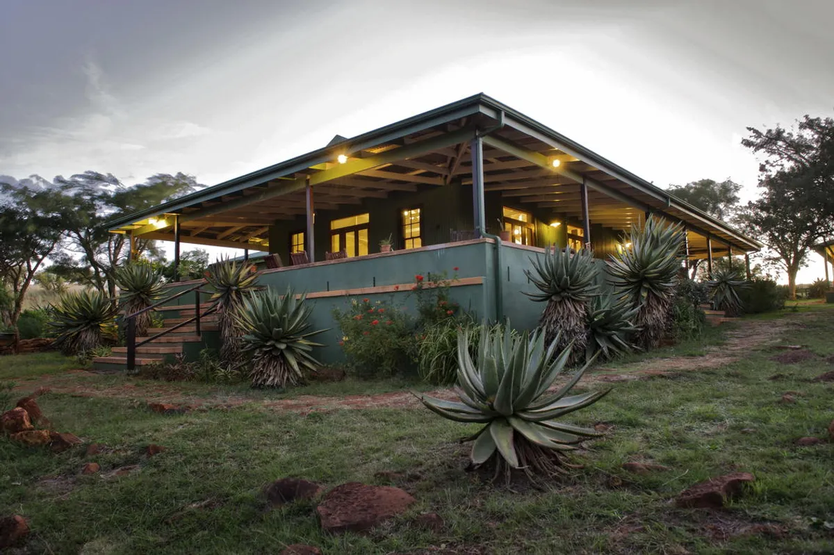 Three Tree Hill Lodge